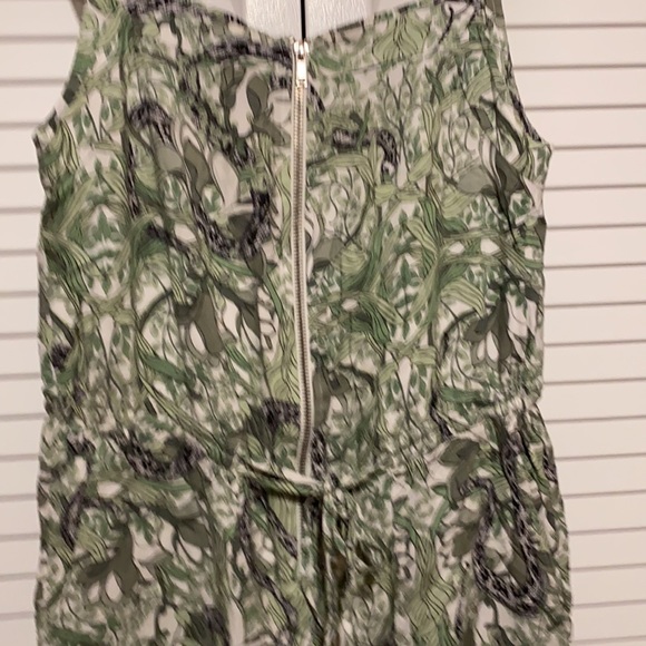 Gorgeous Guess Jumpsuit - Picture 2 of 5